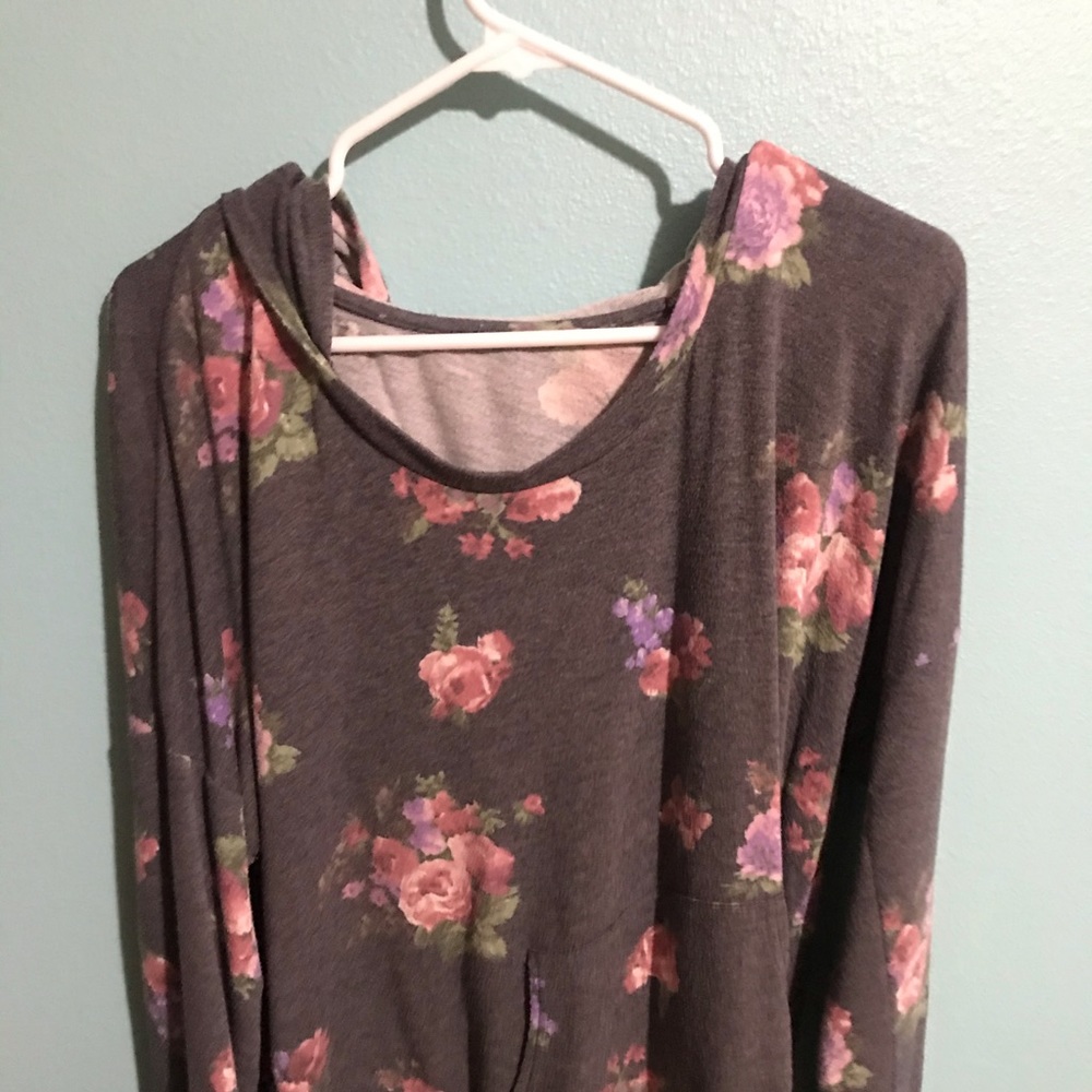Charlotte Russe long sleeve shirt
